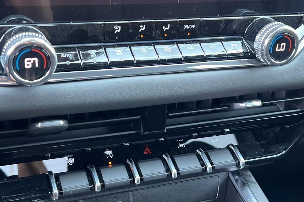 new 2026 GMC Canyon car, priced at $44,568