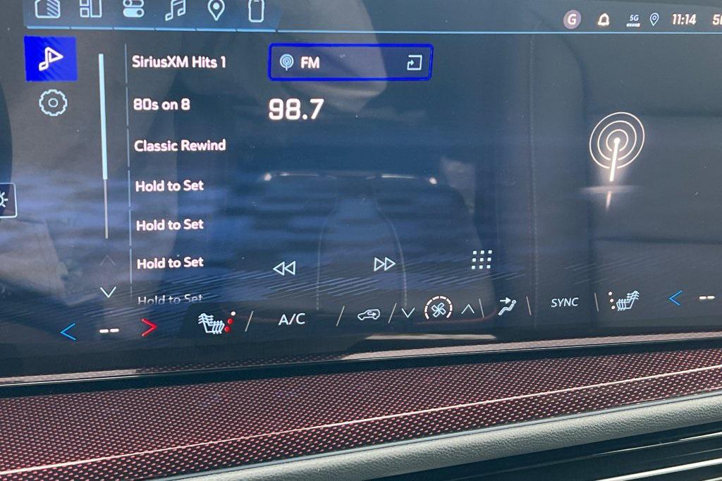 new 2026 Chevrolet Traverse car, priced at $54,052