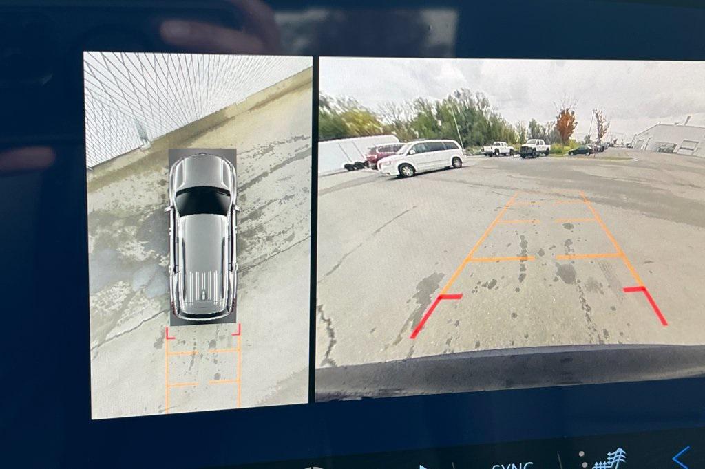 new 2026 Chevrolet Traverse car, priced at $54,052