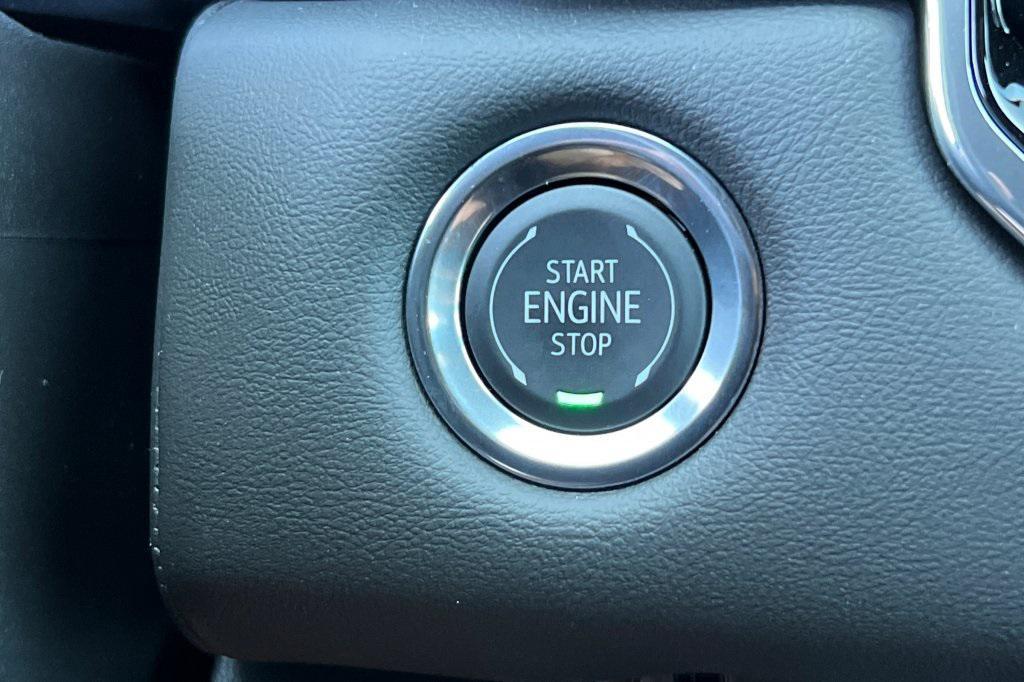 new 2025 GMC Canyon car, priced at $43,450