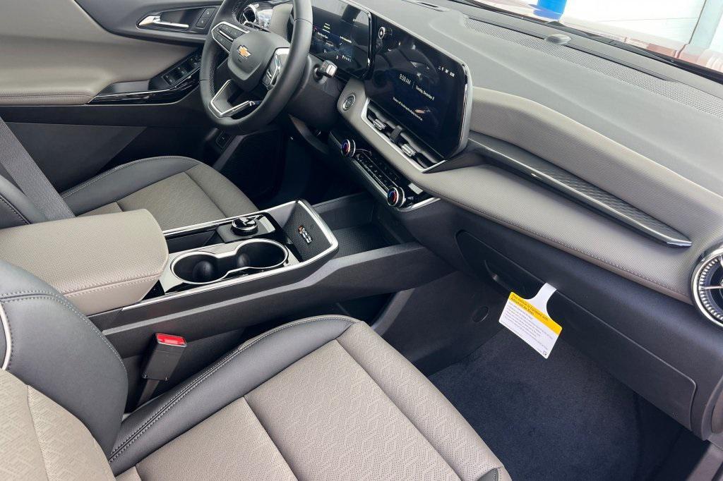 new 2026 Chevrolet Equinox car, priced at $35,080