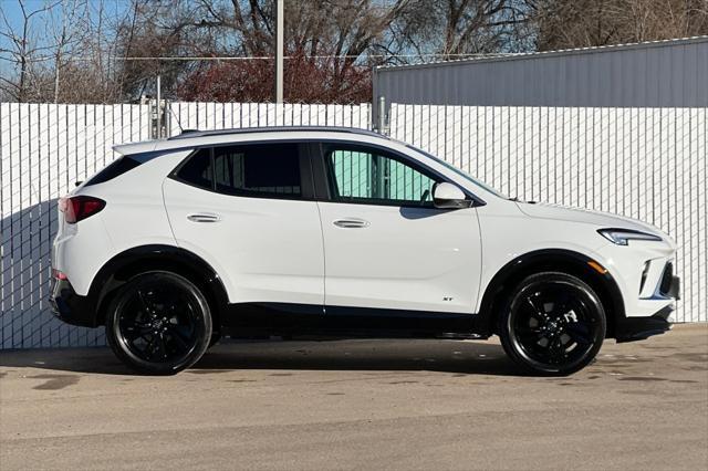 new 2025 Buick Encore GX car, priced at $28,030