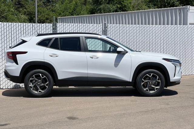 new 2025 Chevrolet Trax car, priced at $25,485