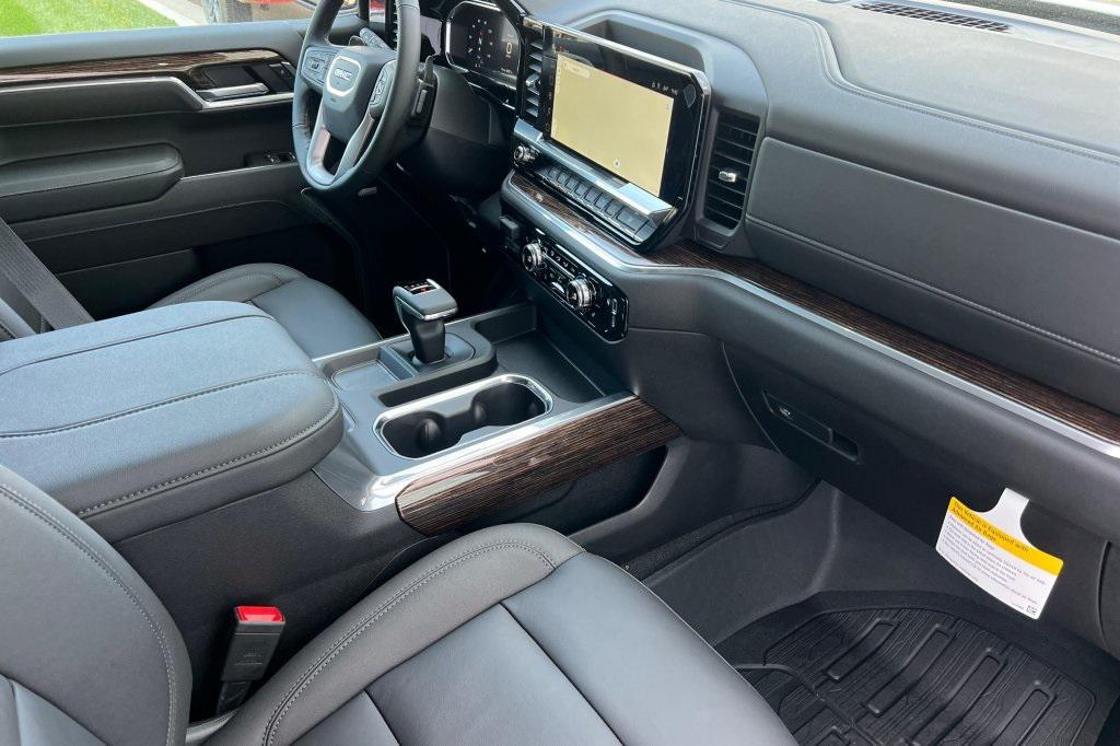 new 2026 GMC Sierra 1500 car, priced at $58,895