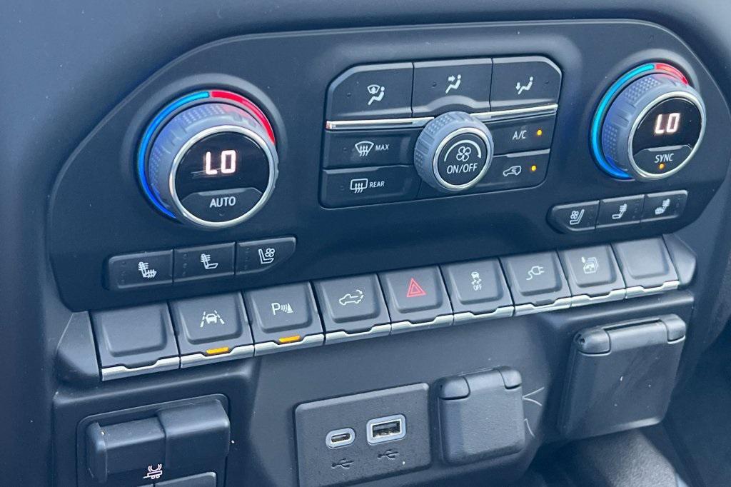 used 2022 Chevrolet Silverado 1500 car, priced at $39,997
