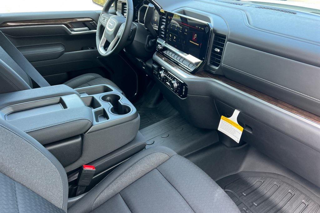 new 2026 GMC Sierra 1500 car, priced at $55,200