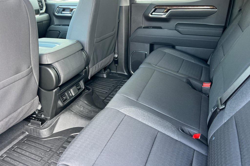 new 2026 GMC Sierra 1500 car, priced at $55,200