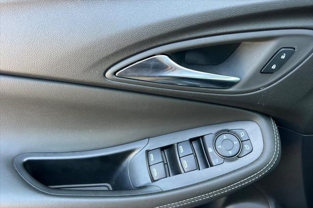 used 2025 Buick Encore GX car, priced at $26,997