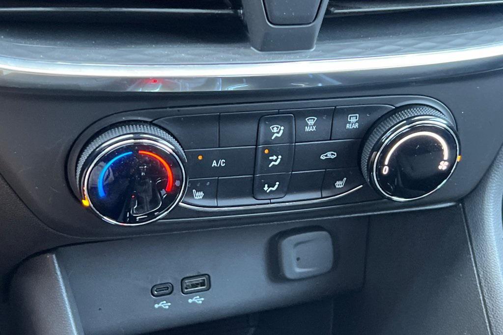 used 2024 Buick Encore GX car, priced at $20,897