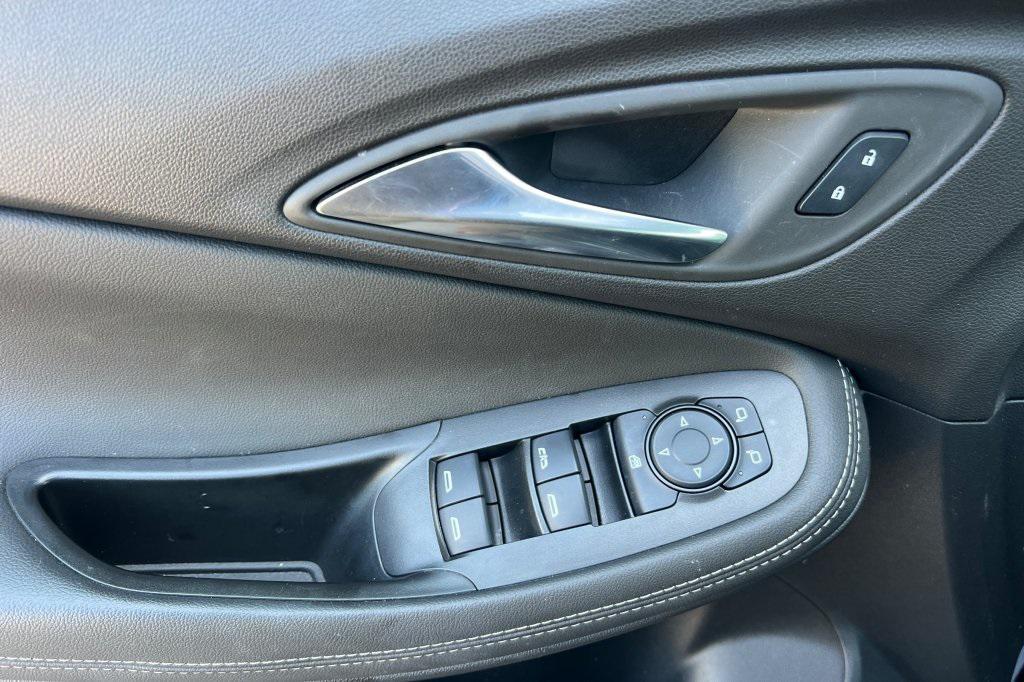 used 2024 Buick Encore GX car, priced at $20,897