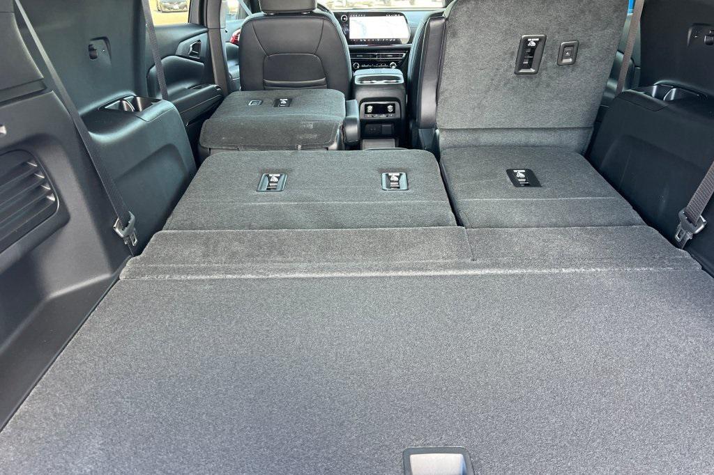 new 2026 Chevrolet Traverse car, priced at $58,903