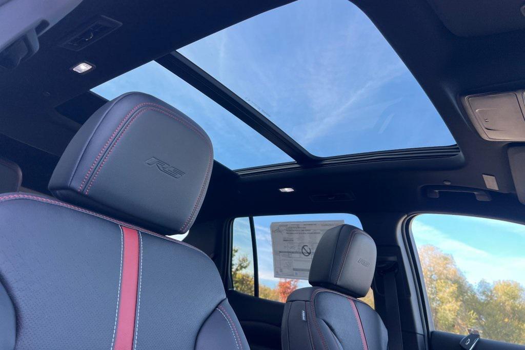 new 2026 Chevrolet Traverse car, priced at $58,903