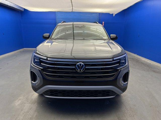 new 2025 Volkswagen Atlas car, priced at $45,998