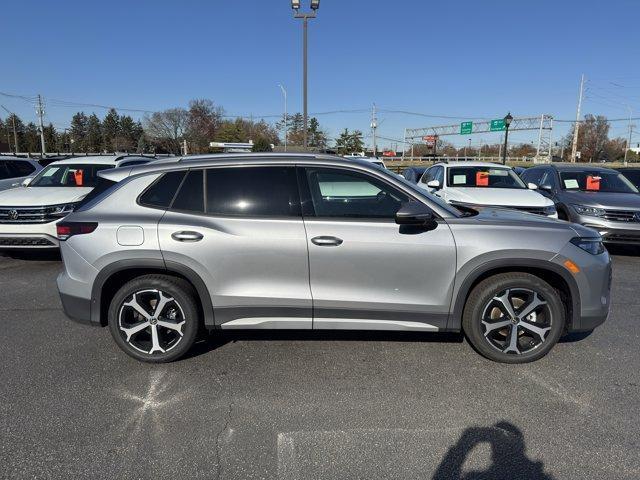 new 2025 Volkswagen Tiguan car, priced at $31,998