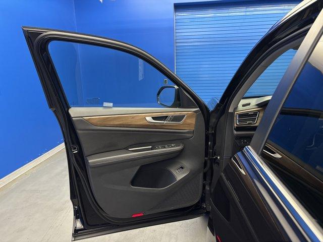 used 2024 Volkswagen Atlas car, priced at $35,498