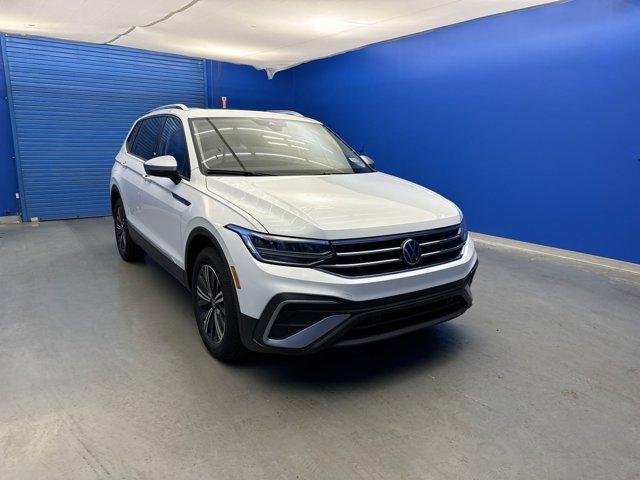 new 2024 Volkswagen Tiguan car, priced at $31,656