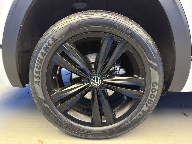 used 2023 Volkswagen Atlas car, priced at $31,998