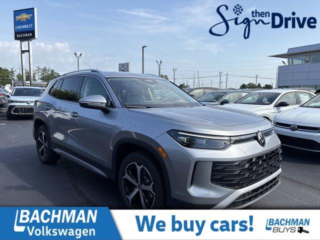 new 2025 Volkswagen Tiguan car, priced at $32,498