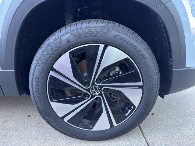 new 2025 Volkswagen Taos car, priced at $30,081