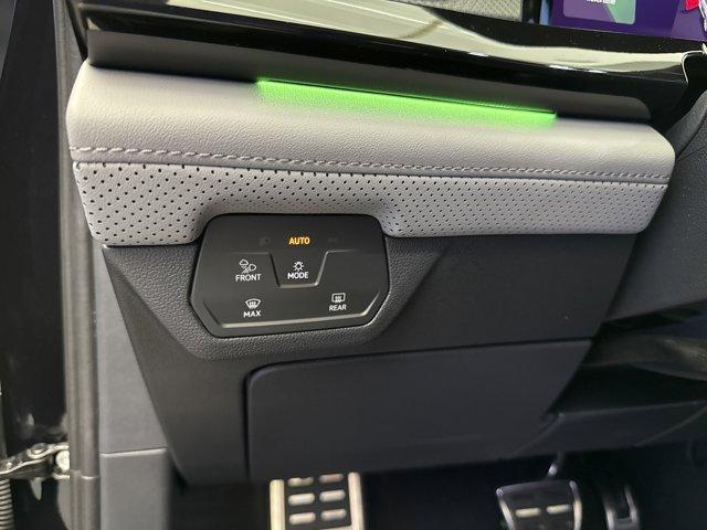 new 2025 Volkswagen Atlas car, priced at $43,458