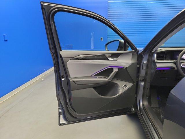 new 2025 Volkswagen Tiguan car, priced at $35,998