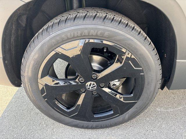 new 2025 Volkswagen Taos car, priced at $31,721
