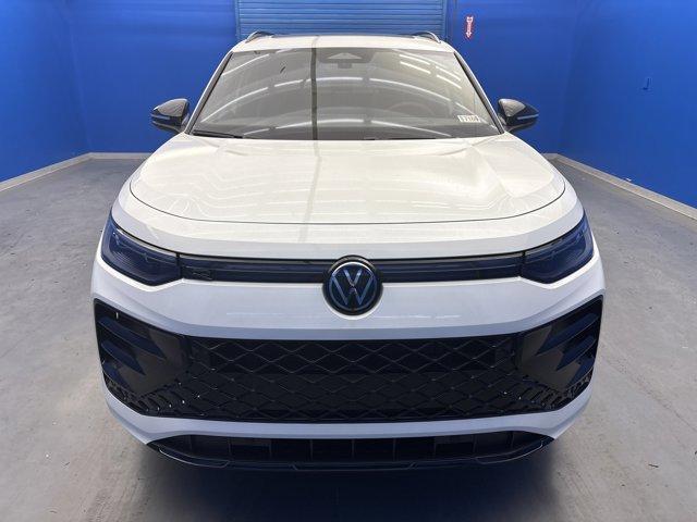 new 2025 Volkswagen Tiguan car, priced at $36,998