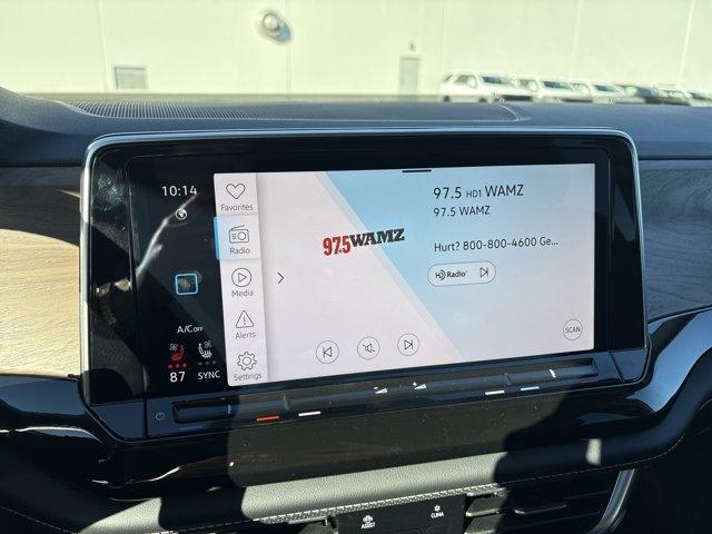 new 2026 Volkswagen Atlas car, priced at $46,422