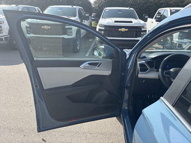 new 2025 Volkswagen Taos car, priced at $27,450
