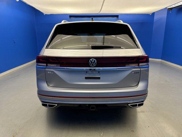 new 2024 Volkswagen Atlas car, priced at $52,998