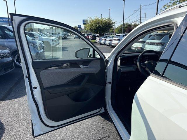 new 2025 Volkswagen Tiguan car, priced at $29,999