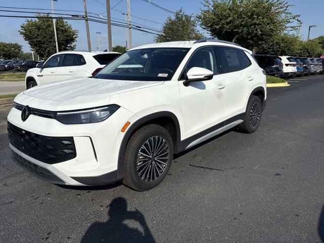 new 2025 Volkswagen Tiguan car, priced at $29,999