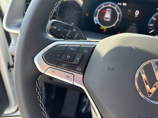 new 2025 Volkswagen Tiguan car, priced at $29,999