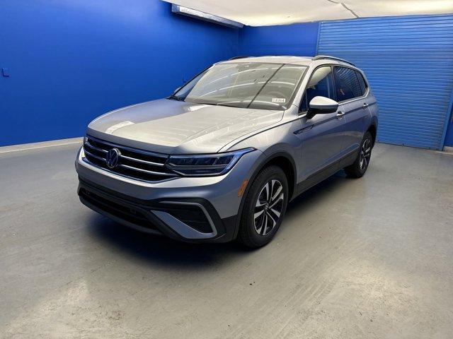 new 2024 Volkswagen Tiguan car, priced at $27,498