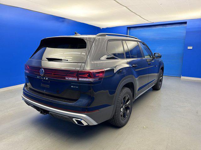 new 2024 Volkswagen Atlas car, priced at $50,592