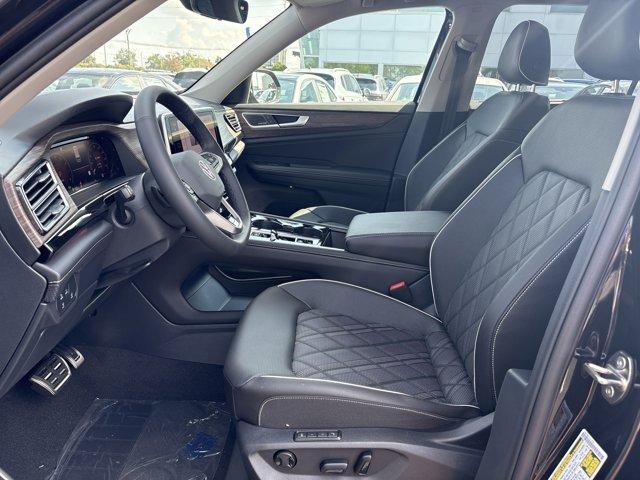 new 2025 Volkswagen Atlas car, priced at $50,998