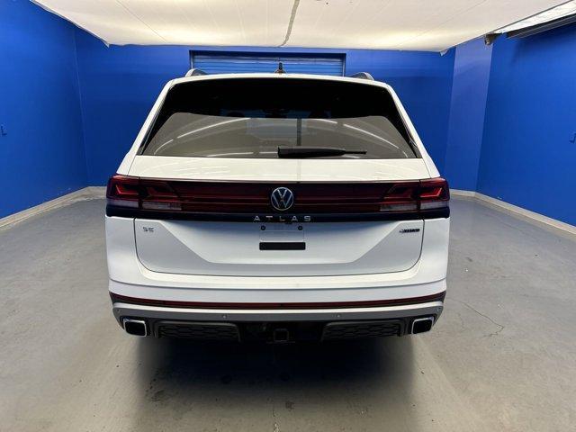 new 2025 Volkswagen Atlas car, priced at $46,298