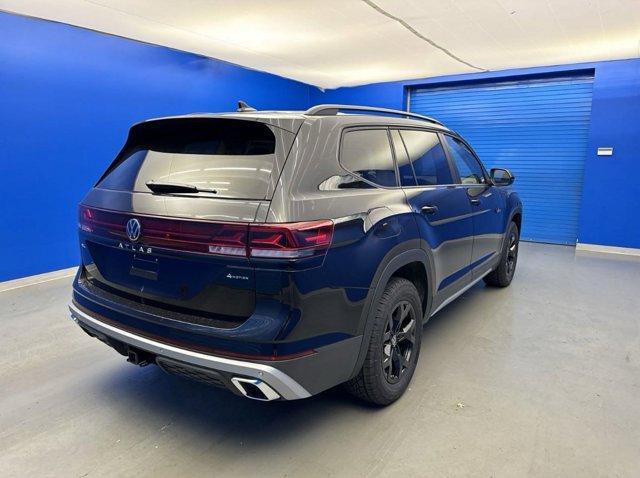 new 2024 Volkswagen Atlas car, priced at $46,976