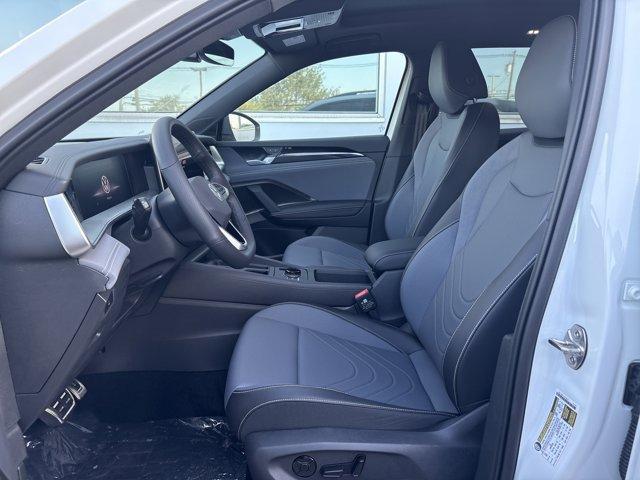 new 2025 Volkswagen Tiguan car, priced at $33,498