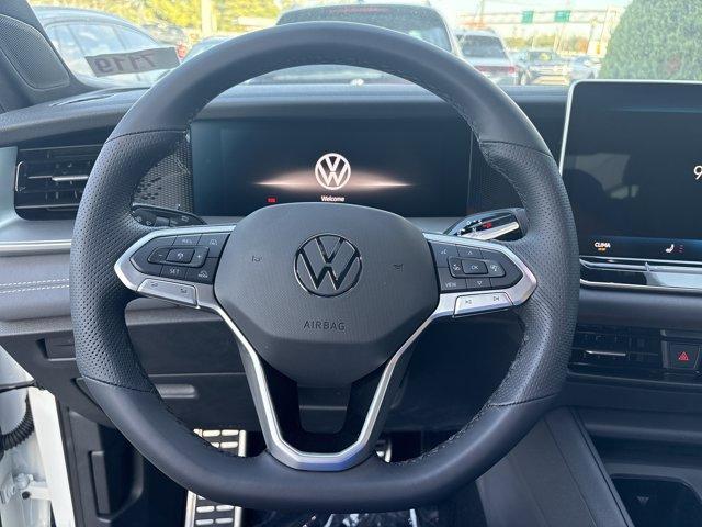 new 2025 Volkswagen Tiguan car, priced at $33,498