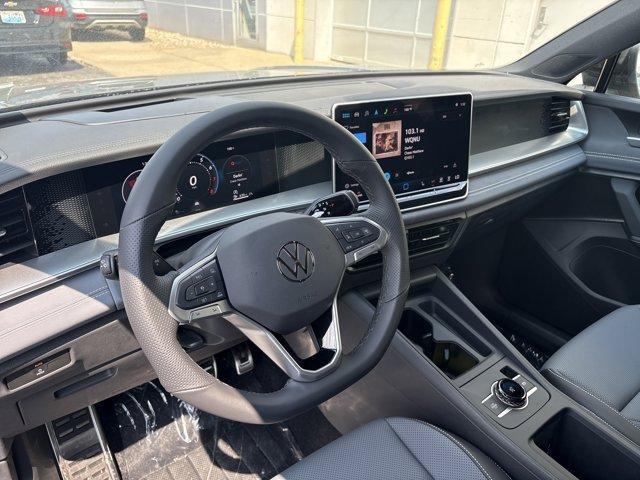 new 2025 Volkswagen Tiguan car, priced at $35,498