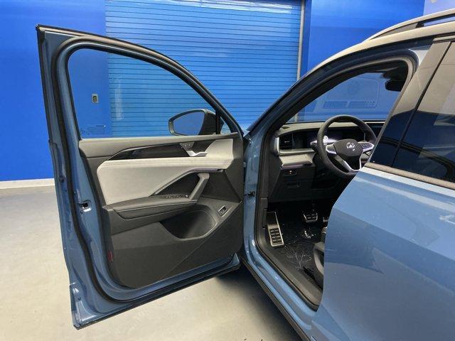 new 2025 Volkswagen Tiguan car, priced at $36,393