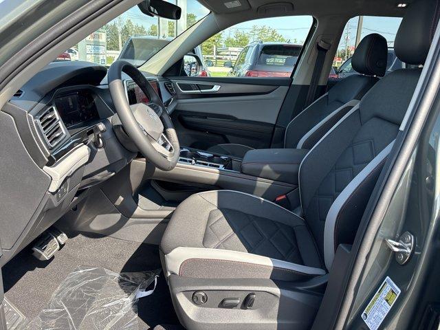 new 2025 Volkswagen Atlas car, priced at $42,779