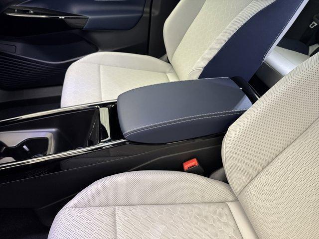 new 2025 Volkswagen ID.4 car, priced at $49,432