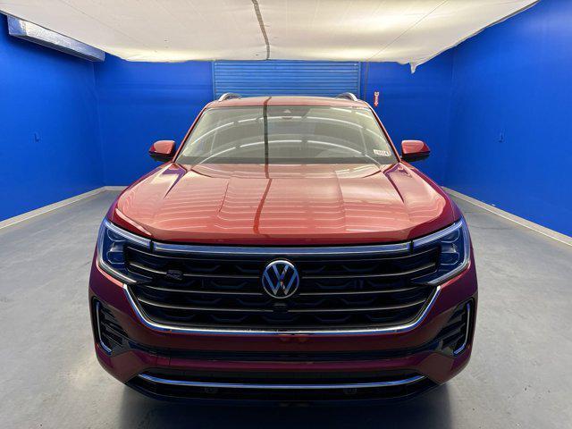 new 2024 Volkswagen Atlas car, priced at $53,698