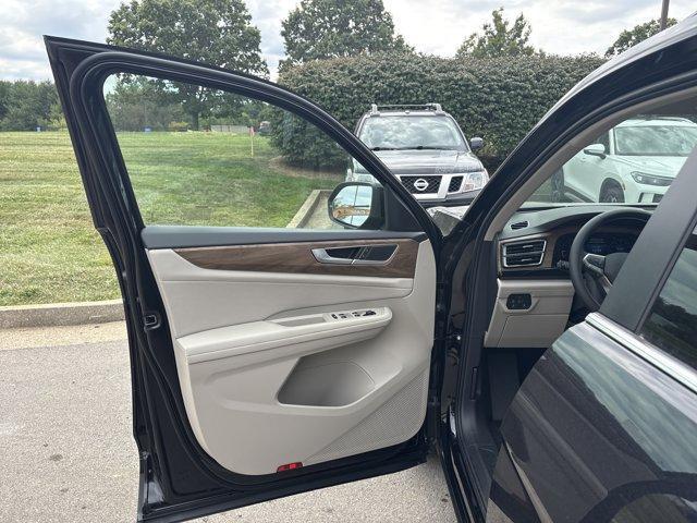 new 2026 Volkswagen Atlas car, priced at $40,875