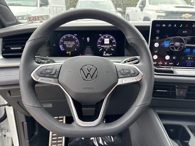 new 2025 Volkswagen Tiguan car, priced at $36,998