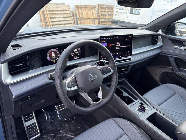 new 2025 Volkswagen Tiguan car, priced at $37,698