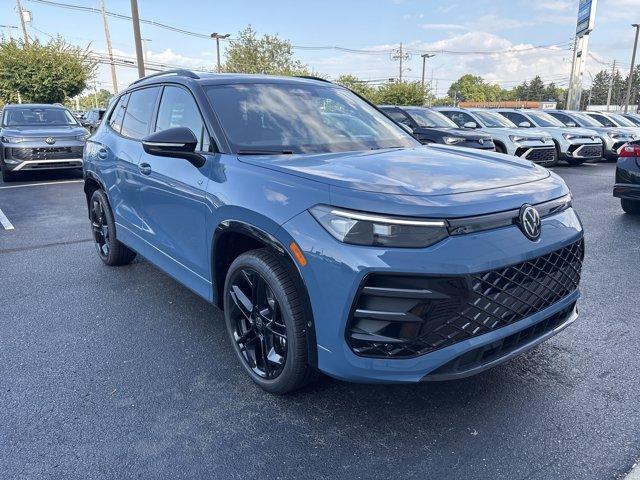 new 2025 Volkswagen Tiguan car, priced at $37,698