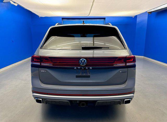 new 2024 Volkswagen Atlas car, priced at $52,358